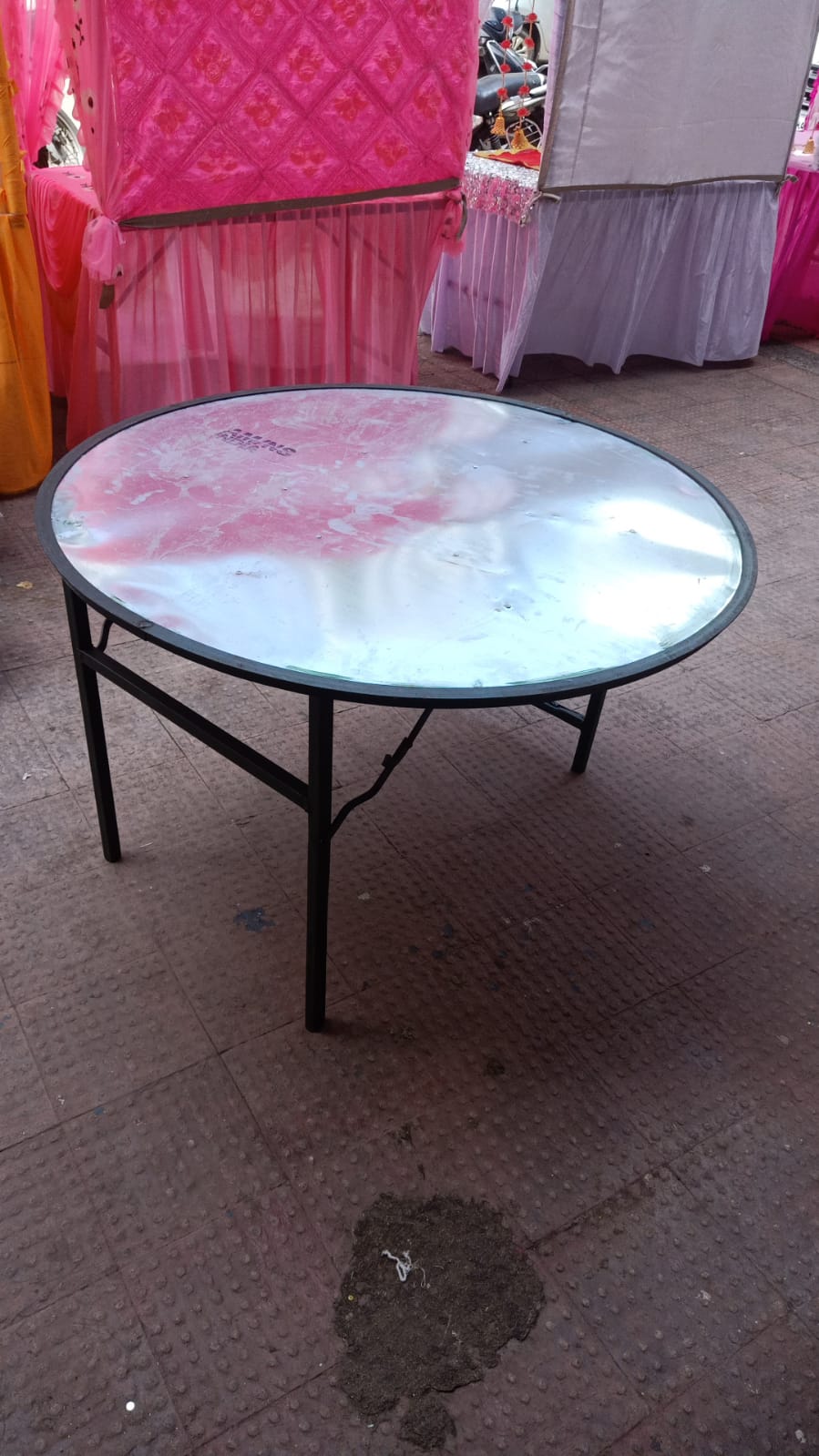 677918fbaa6d9-Buffet_Tables_1.jpeg